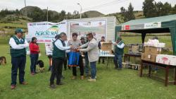 Áncash: Agro Rural inició entrega de kits veterinarios para proteger a 26.000 cabezas de ganado en Carhuaz