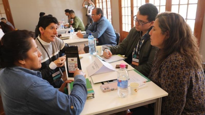 26 cafetaleras impulsadas por Devida venderían más de un S/ 1 millón tras rueda de negocios en Expocafé Perú 2023