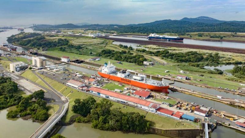 Canal de Panamá aumentó el calado máximo permitido y anuncia más cupos de tránsitos diarios