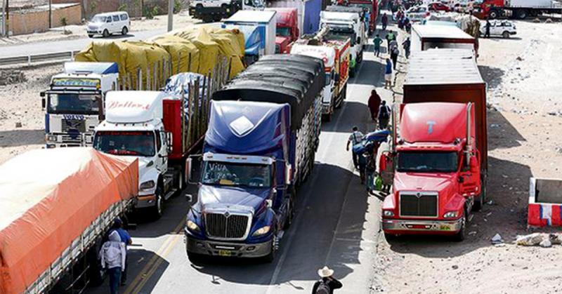 CCL Y PeruCámaras invocan a los transportistas a deponer las acciones de violencia que solo perjudican al país