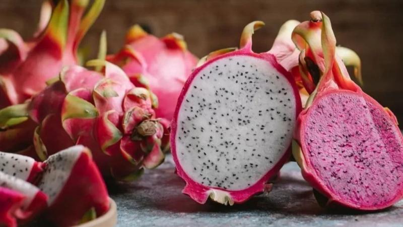 Comparativo de las exportaciones de pitahaya roja de Perú y Ecuador en el primer bimestre de 2025