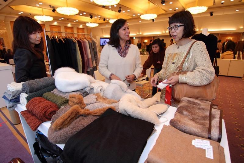 Confecciones de alpaca impresionarán a compradores de potencias asiáticas