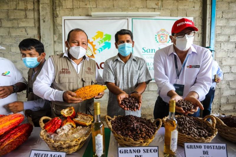 “El cooperativismo y la asociatividad son la fórmula del éxito para Agricultura Familiar”