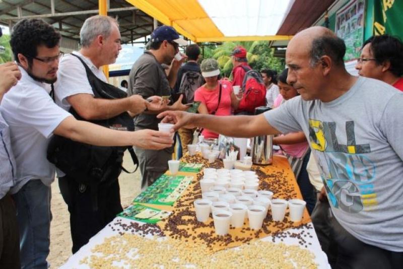 EMPRESARIOS BUSCAN NUEVAS OPORTUNIDADES DE NEGOCIO CON PRODUCTOS DEL VRAEM