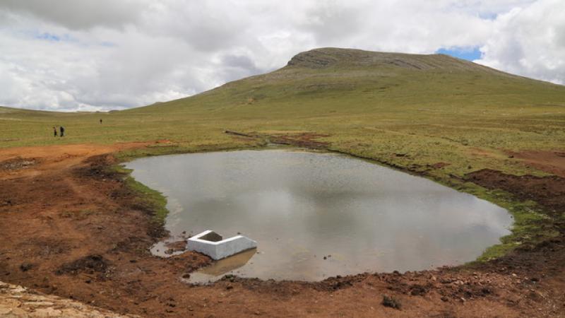 Este año se construirán 360 cochas para la siembra y cosecha de agua
