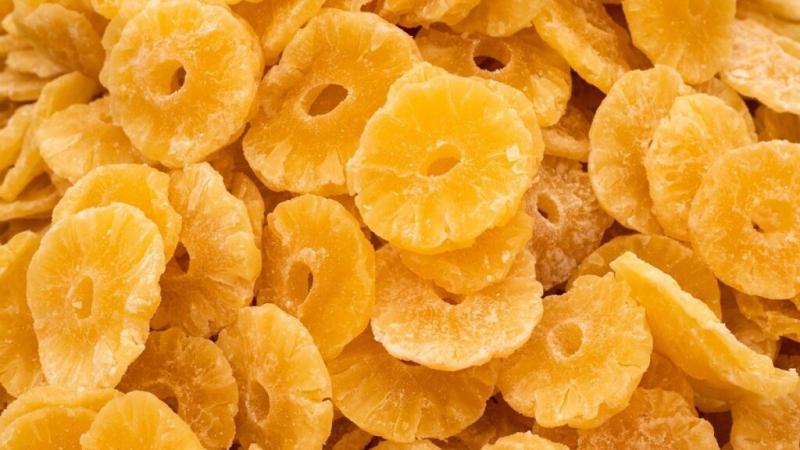 Exportación de piña deshidrata creció 88.1% en valor entre enero y octubre de 2025