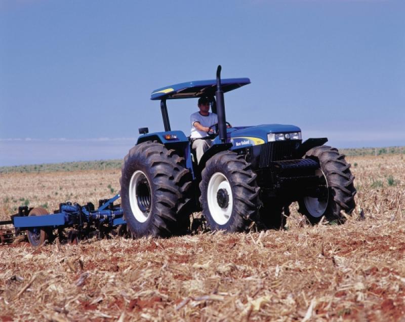 EXPORTACIONES AGRÍCOLAS TRADICIONALES CAYERON 57%