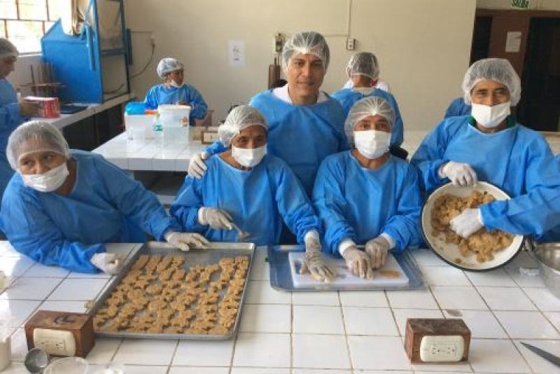 Huánuco: piscicultores aprendieron a elaborar hamburguesas y nuggets