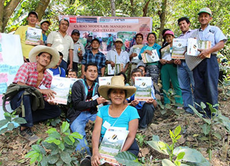 INIA capacitó en renovación y manejo de cafetales a productores