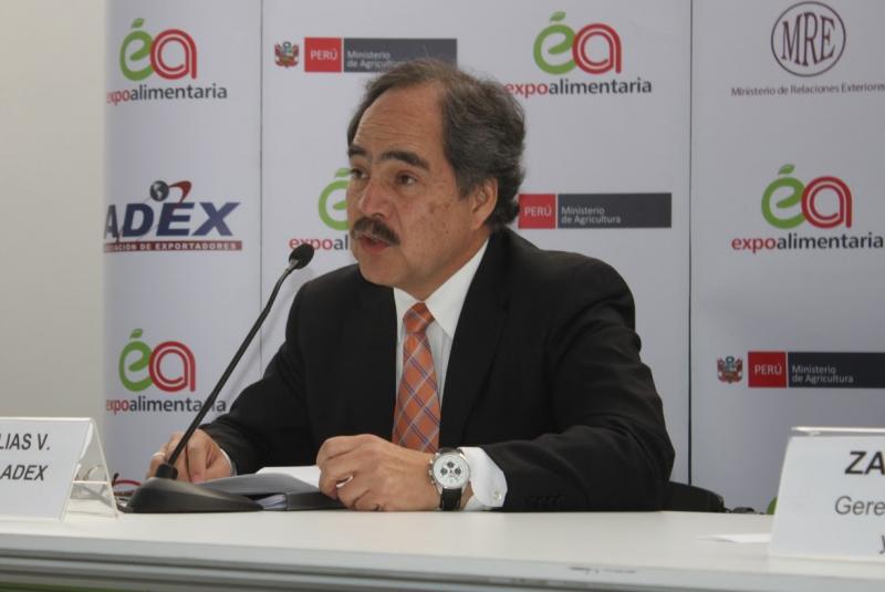 JUAN VARILIAS ASUMIÓ LA PRESIDENCIA DE ADEX