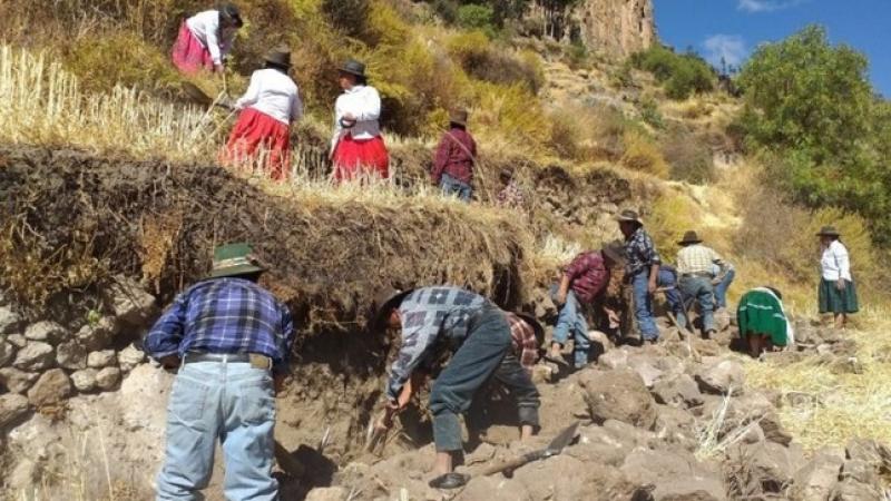 No se trata de avanzar haciendo lo mismo, se trata de cambiar el rumbo y escalar la montaña