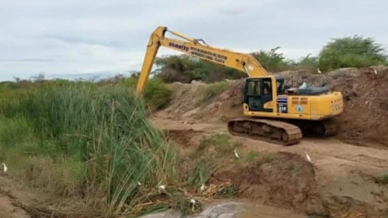 Piura: inician limpieza de drenes para prevenir posibles inundaciones en el valle de Chira