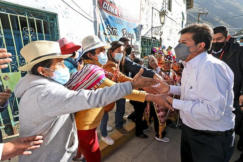 Presidente Castillo promete más presupuesto y asesoramiento técnico para el agro