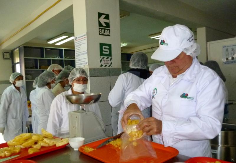 Productores fueron capacitados sobre uso de tecnologías innovadoras para procesamiento de frutas