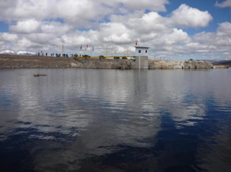 PROGRAMA SIEMBRA Y COSECHA DE AGUA INAUGURÓ 3 MICROPRESAS 