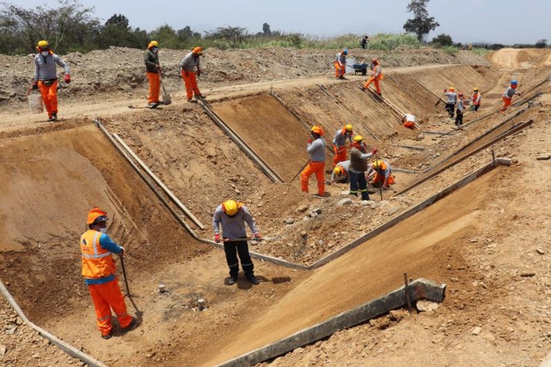 PSI prevé ejecutar 14 obras de infraestructura de riego en cinco regiones este año