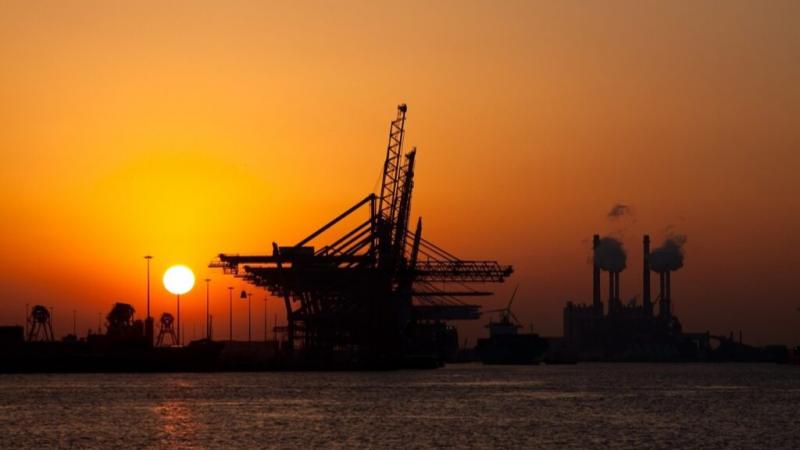 Puerto de Rotterdam experimenta retrasos y congestión