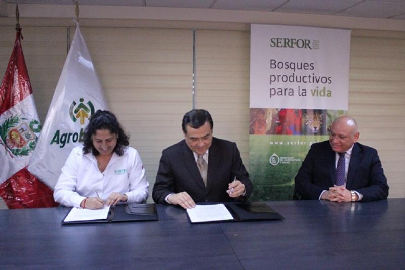 SERFOR Y AGROBANCO FIRMARON CONVENIO DE COOPERACIÓN INTERINSTITUCIONAL