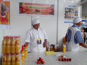 ASOCIACIÓN PUNEÑA TRIPLICARÍA PRODUCCIÓN DE NÉCTAR DE SACHATOMATE EN 2014