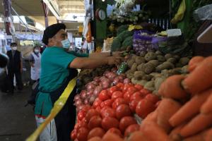 Costo de canasta básica de alimentos subiría a S/ 806 por alza de precios