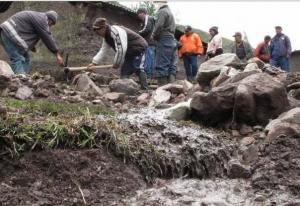 EL DESEMPLEO AMENZA A LOS POBLADORES DE PUNO TRAS PÉRDIDAS DE  CULTIVOS POR EL FEN