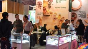 Empresas de cosmética con ingredientes naturales presentaron sus innovaciones en feria de París