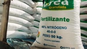 Importación de urea por parte de Perú disminuye -22.86% en volumen y -55.38% en valor en 2023