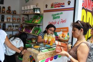 INAUGURAN PRIMERA  “TIENDECITA ANDINA”  PERMANENTE EN LIMA