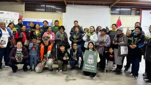 INIA capacita a madres de ollas comunes de Pachacamac en producción hidropónica de hortalizas de hoja de alta calidad