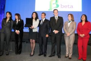 OTORGAN A AGROINDUSTRIAL BETA “PREMIO ADEX A LA EXCELENCIA EXPORTADORA”