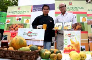 PRESENTARON JUGOS A BASE DE FRUTAS DE TEMPORADA