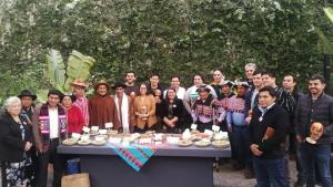 Productores andinos realizan acto de reconocimiento a cocineros