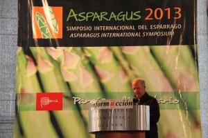 RECONOCEN A PERUANOS PIONEROS EN LA PRODUCCIÓN DE ESPÁRRAGOS 