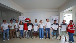 Sanipes otorga 35 habilitaciones sanitarias a pescadores de embarcaciones artesanales y fortalece sus capacidades