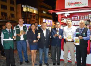 Tiendecita Andina Amazónica llega a la Plaza de Armas de Huánuco